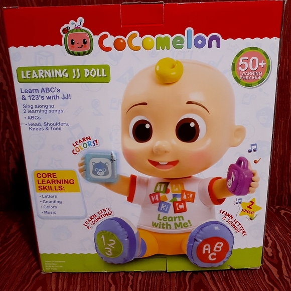 COCOMELON LEARNING JJ DOLL INTERACTIVE 50+ PHASES ABC'S 123'S COLORS NEW IN BOX - Picture 3 of 8